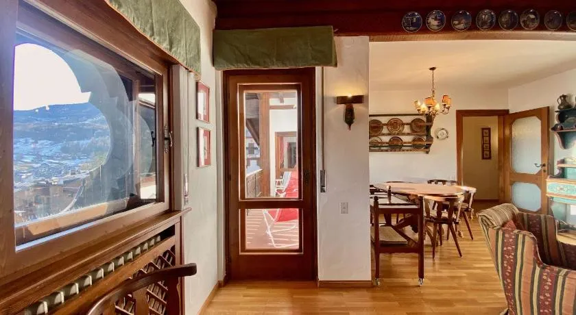 Cozy 3 bedroom with beautiful views - Image 1