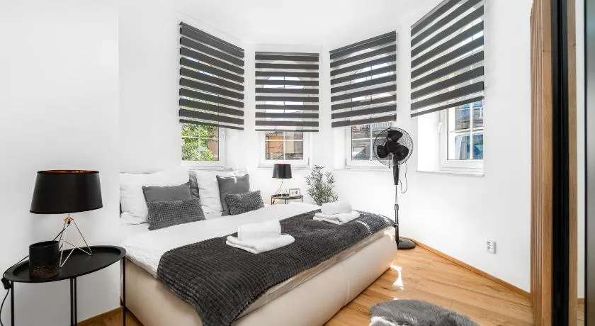 Beautiful Apartments With Parking In a Quiet Location - Image 1