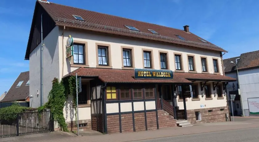 Hotel Waldoza - Image 1