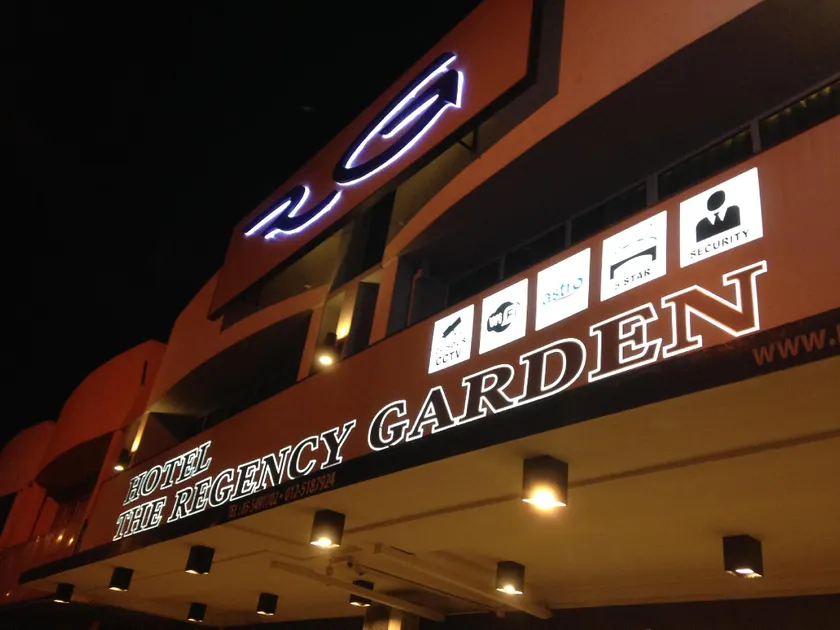 The Regency Garden Hotel - Image 1