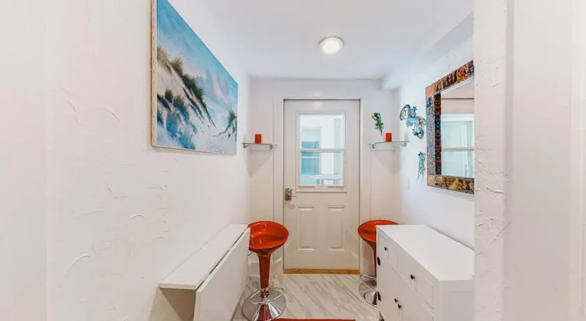 Captivating Cottage - Image 1