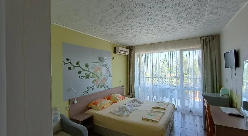 Morska Zvezda Guest House - Image 1