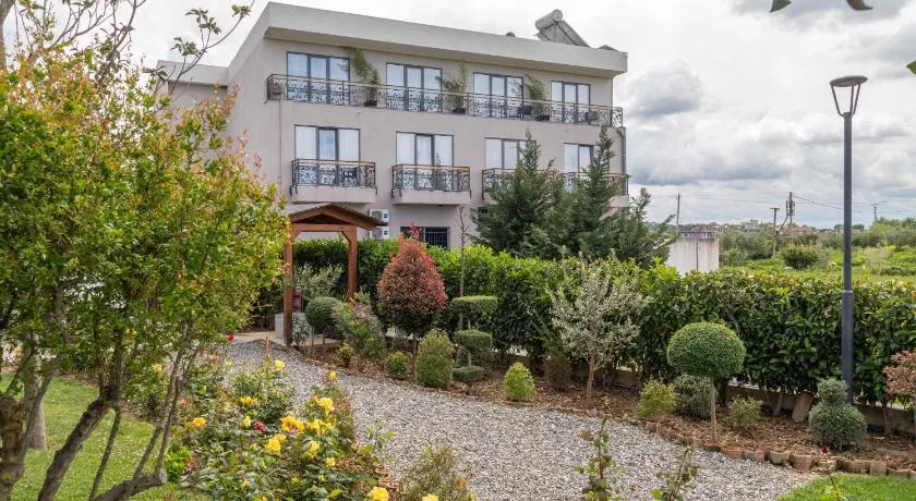 Te Aldo Hotel - Image 1