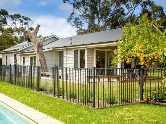 Balnarring Botanical Cottage - Image 1