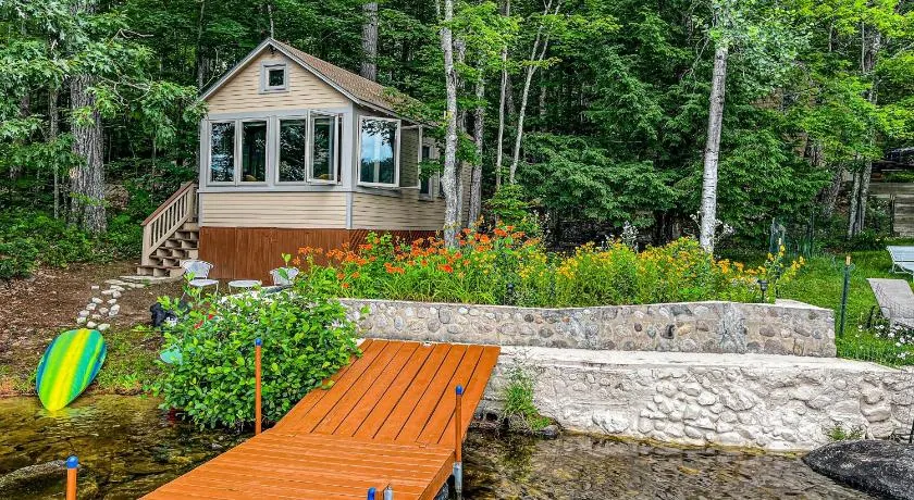 Waterfront Serenity - Image 1
