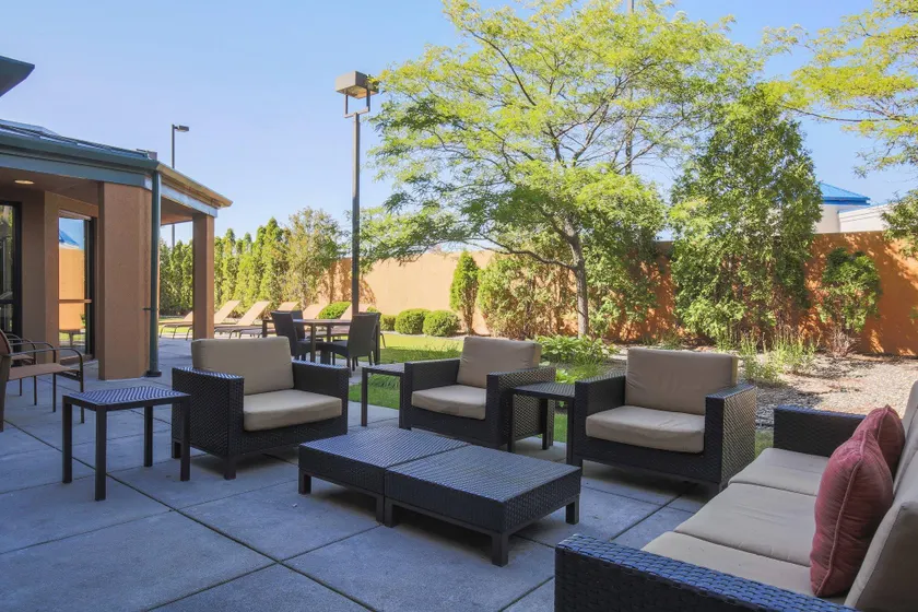 Courtyard by Marriott Flint Grand Blanc - Image 1