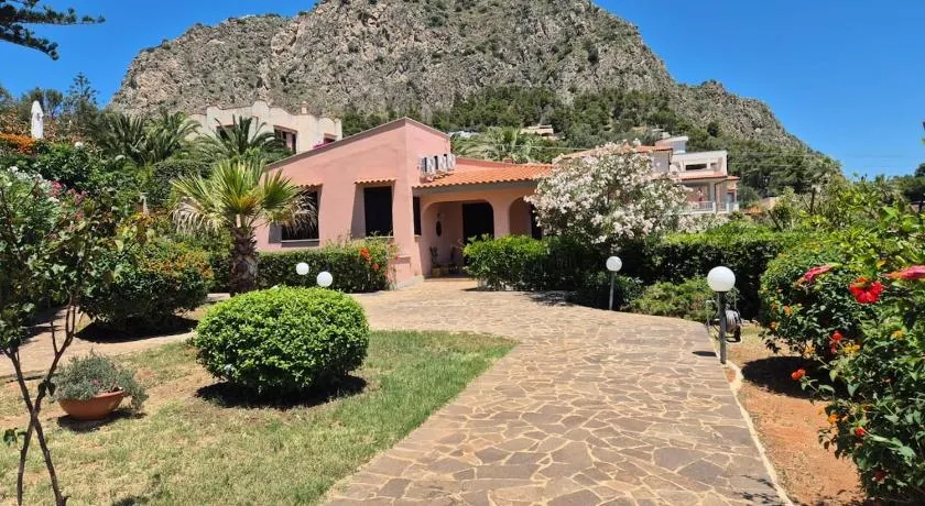 Villa del Faro, Capo Zafferano - Image 1