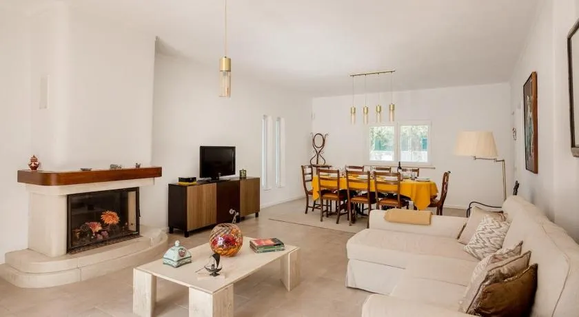 Alapraia Garden & Family Stay | Estoril - Image 1