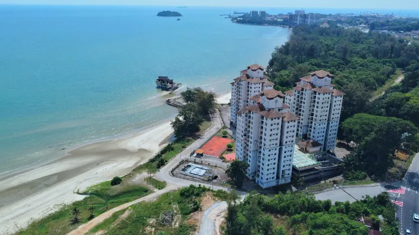 Sunshine Bay Beach Paradise Homestay - Image 1