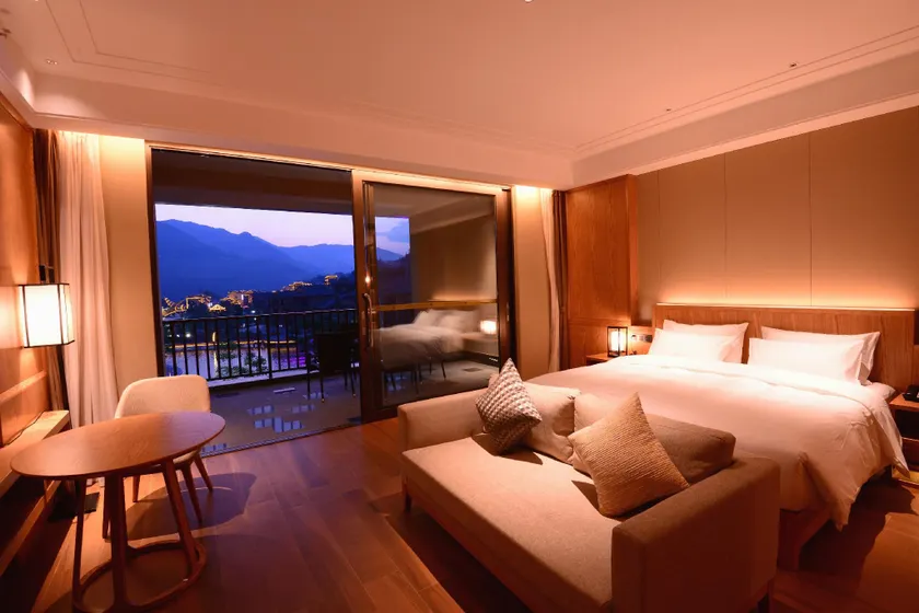Yunnan Daweishan Jinjiang Resort Hotel - Image 1