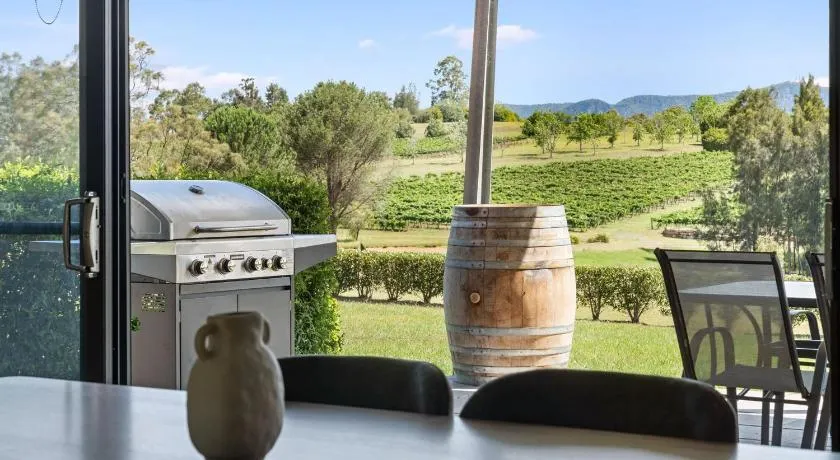 Travertine Vineyard Retreat - Stay Among the Vines - Image 1