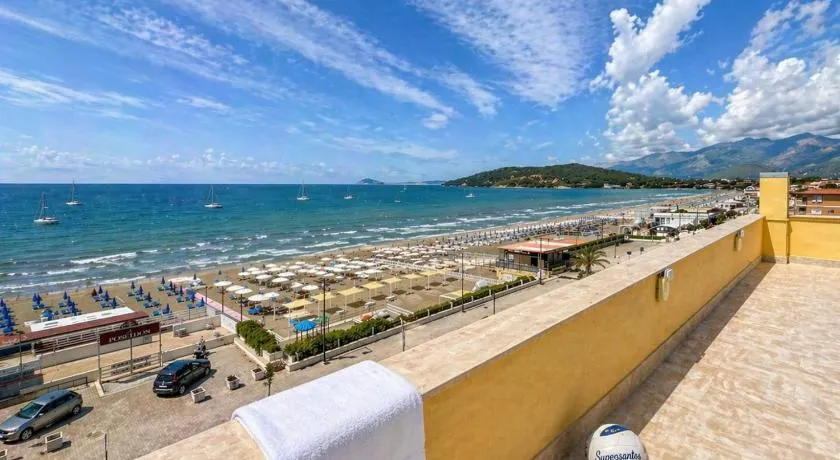 Il Mare In Giardino - Image 1