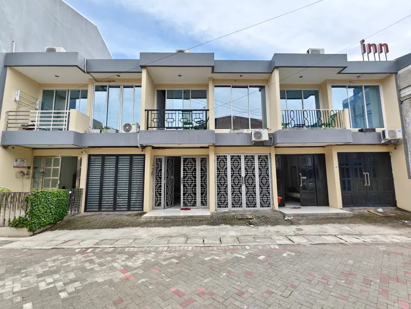 Just Inn - Image 1