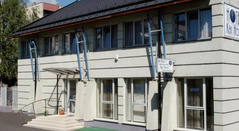 Kék Hold Hotel - Image 1