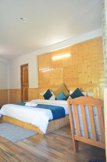 Hotel Neelgiri - Manali Diaries - Image 1