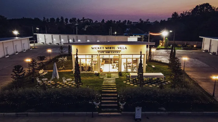 WICKET WHITE VILLA - Image 1