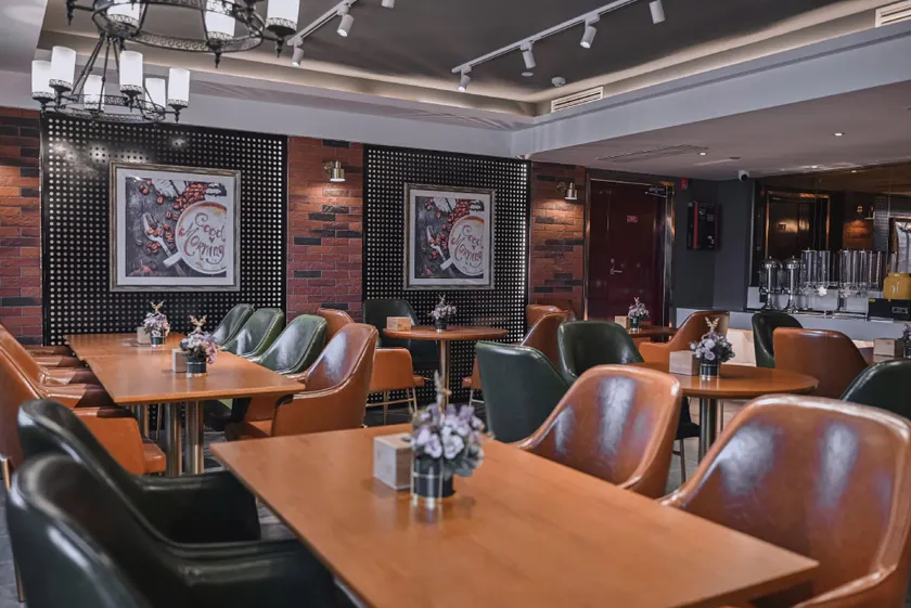 James Joyce Coffetel (Jining Railway Station) - Image 1