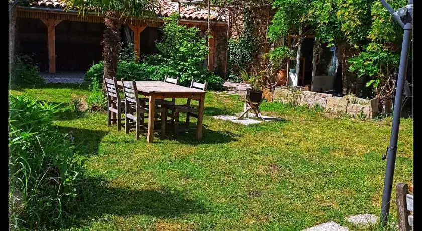 LE DINANGA - Image 1