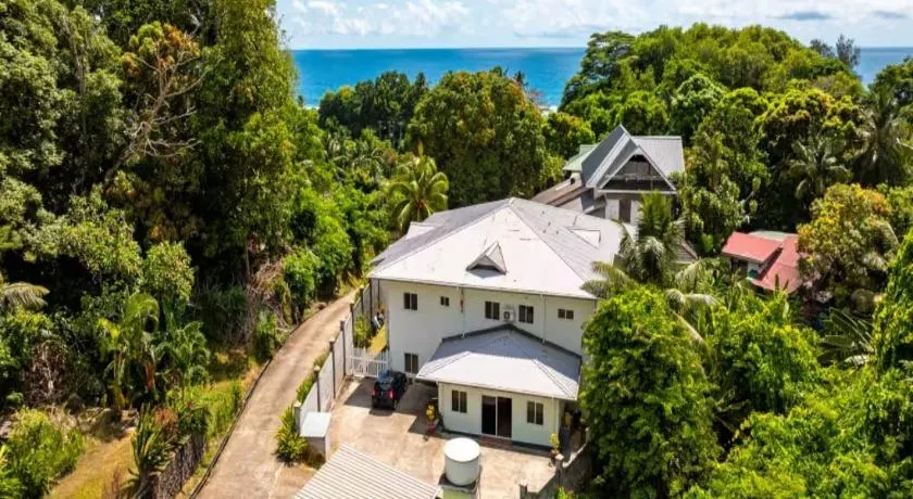 Dovass Self Catering Apartments - Image 1