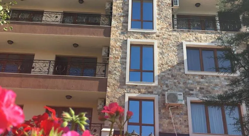 Rich-3 SP apartments - Image 1