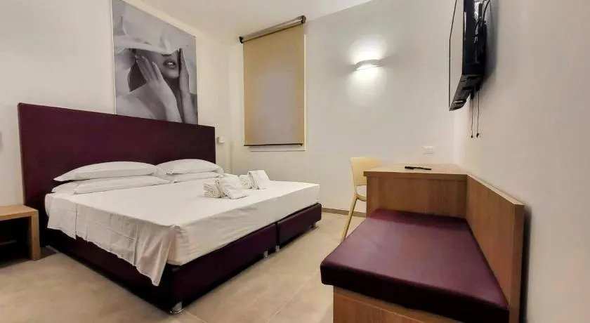 Bertiera Rooms - Image 1