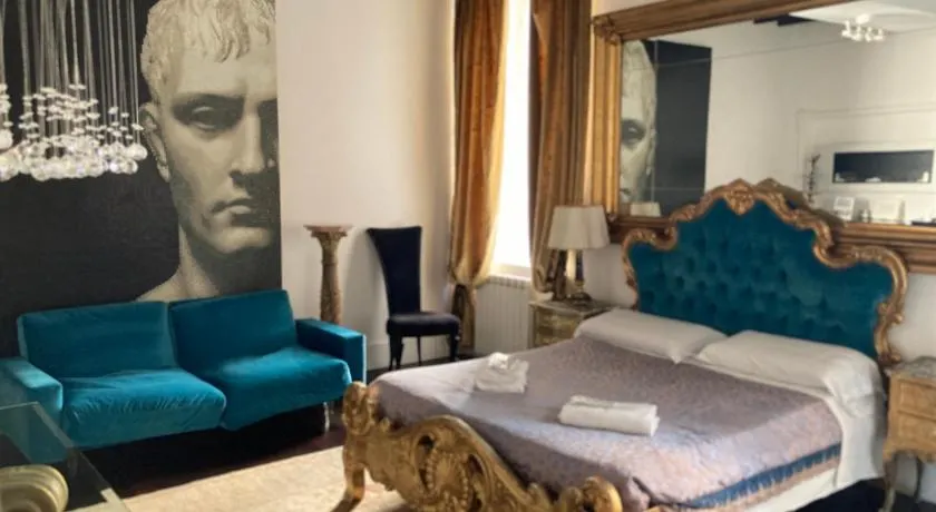 D.R.Rome Spanish Luxury Suites - Image 1