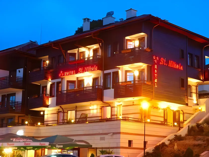 Family Hotel Saint Nikola - Image 1