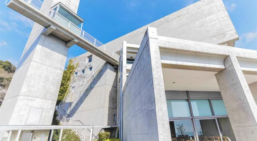 TOTO Seawind Awaji - Image 1