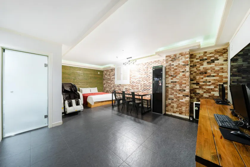 Osan Hotel Nuri - Image 1