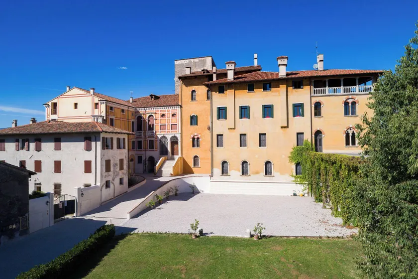 Castello di Porcìa - Residence Agrituristico - Image 1