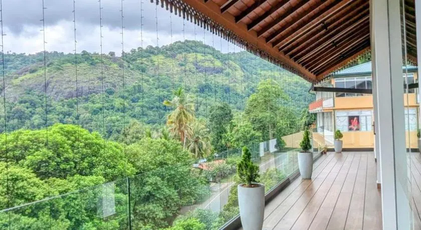 Royal Lion Hotel - Kandy Road, Galagadara - Image 1