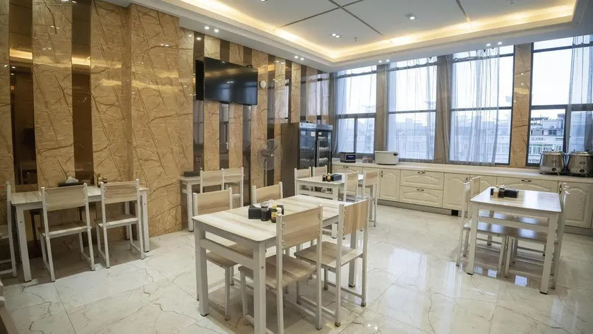LIKE MUCH Hotel (lianjiang Wanjia City Plaza store) - Image 1