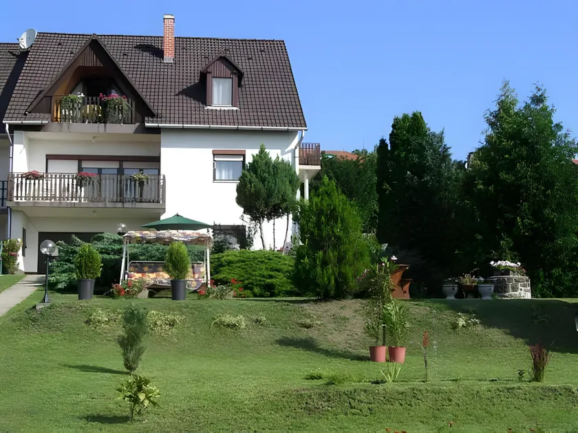 Balázs Apartman - Image 1