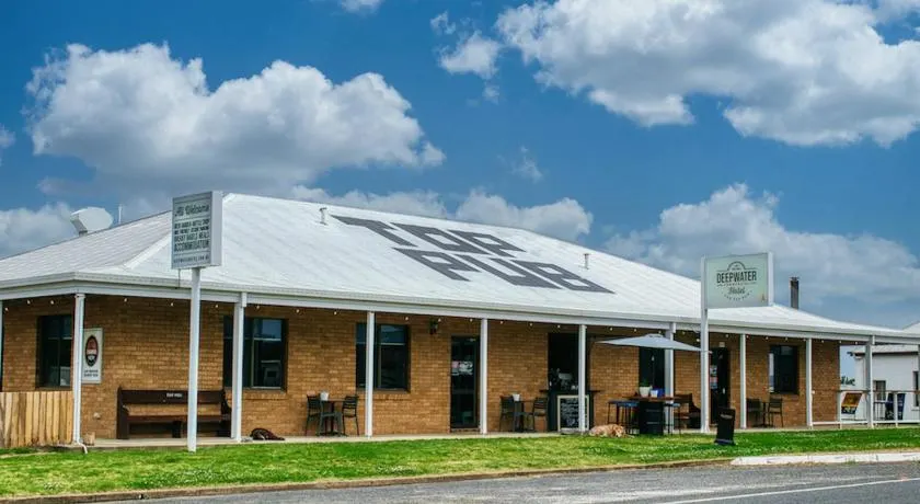 Deepwater Hotel - Image 1