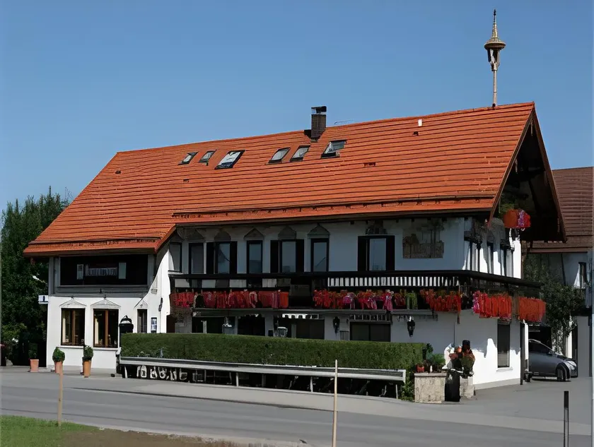 Hotel-Gasthof Kramerwirt - Image 1
