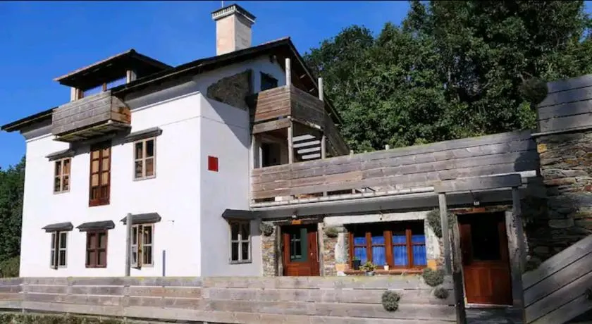 Casa Fernanda Viavélez - Image 1