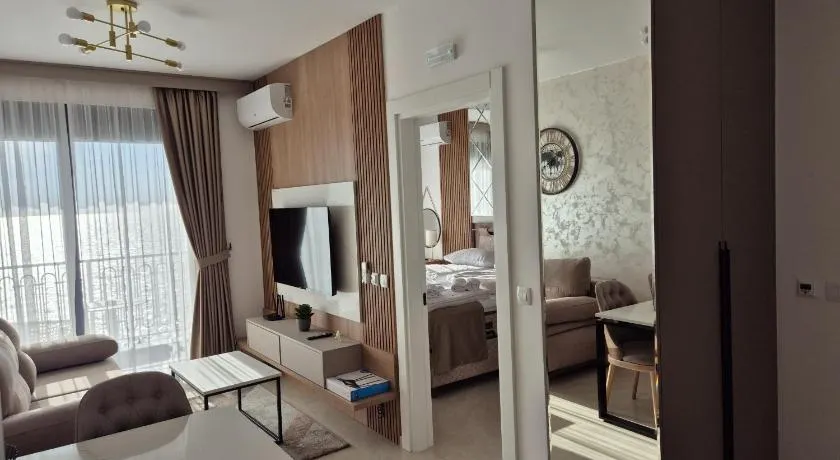 Skyline Apartments - Image 1