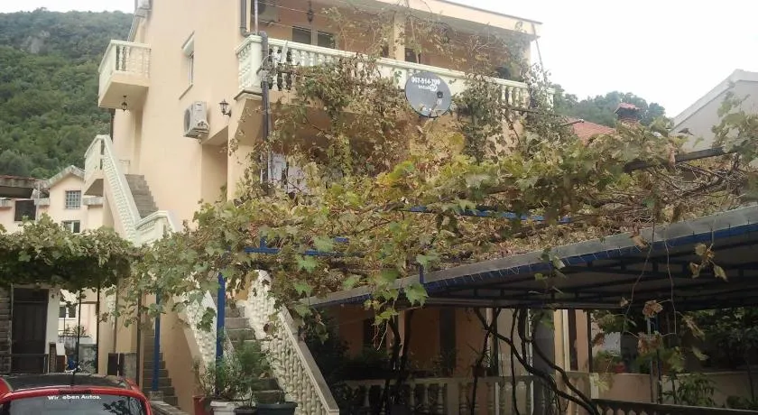 Radović Apartments - Image 1