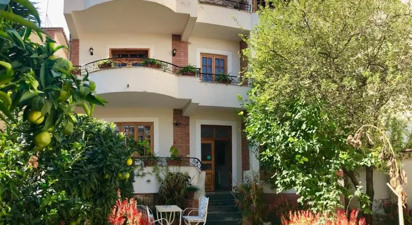 Garden Boutique B&B - Image 1