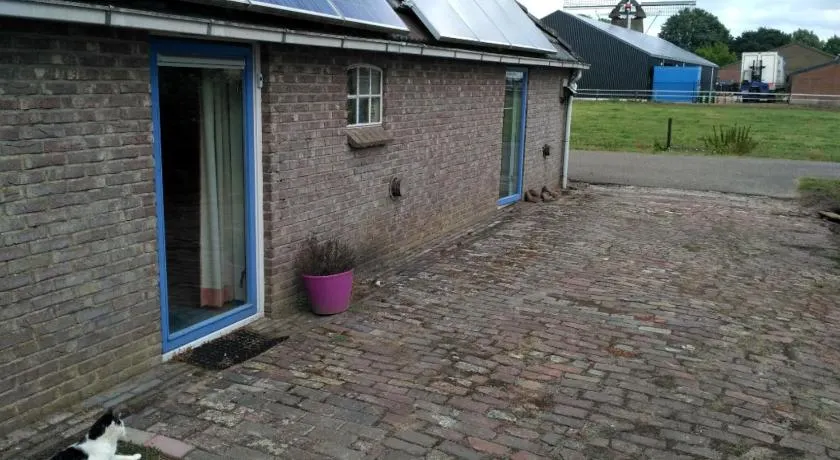 Logeerruimte in gerenoveerde boerderij in Wachtum - Image 1
