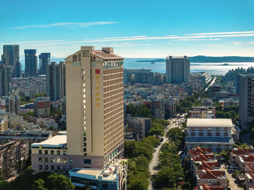 Juntai Hotel Xiamen - Image 1
