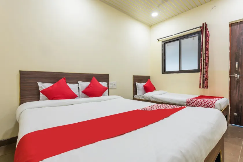 OYO 47033 Hotel Krishna - Image 1