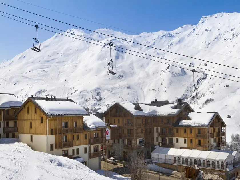 Modern Comfortable Apartment on the Slopes in Les Menuires - Image 1