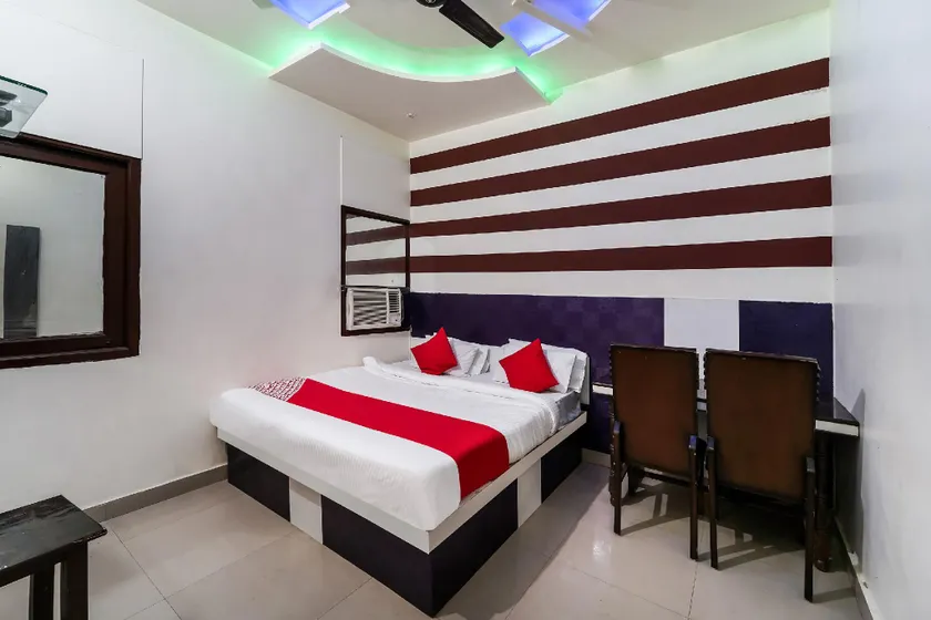 Super Hotel O by OYO Landlord - Image 1