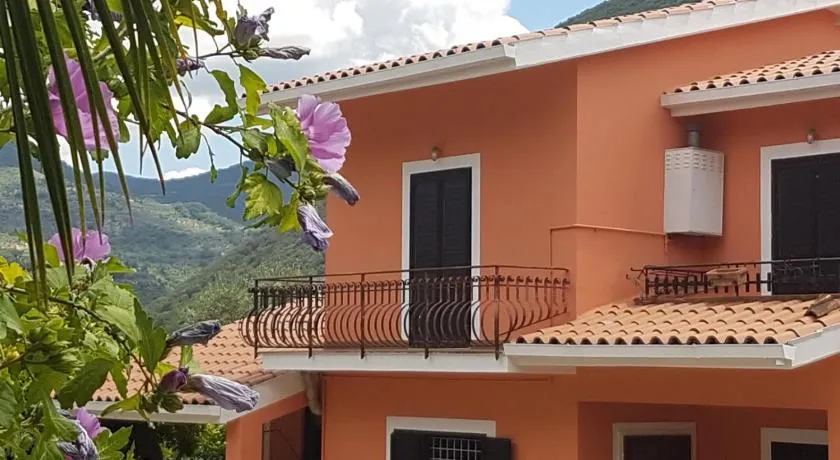 La Casa Del Mosileo - Image 1