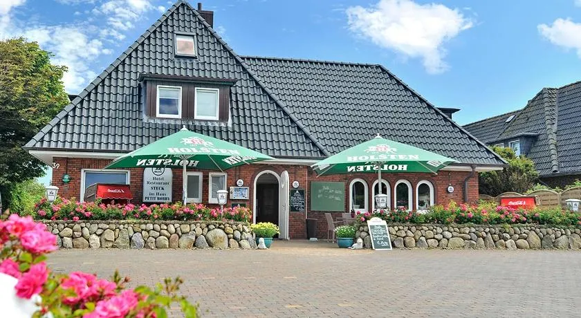 Hotel und Restaurant Petit Robby - Image 1