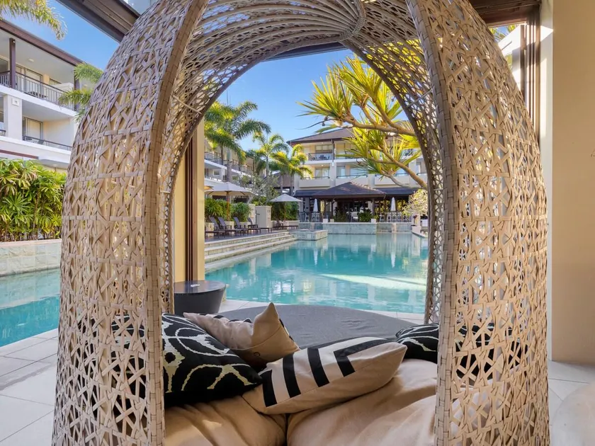 Luxe King Studio Apartment in Santai Resort - Image 1