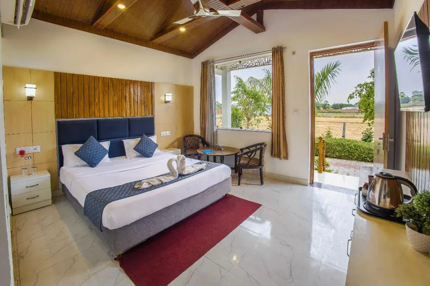 Corbett Jungle Breeze Resort - Image 1