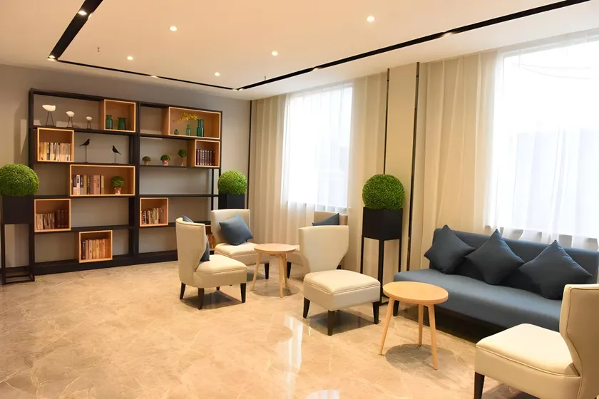 Home Inn Zhoukou Jiaotong Road Specialty Commercial Street - Image 1