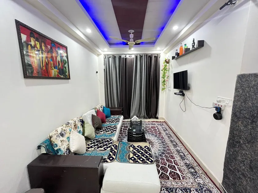 Airport, 1 BHK, Wifii fully private, cozy, Netflix - Image 1
